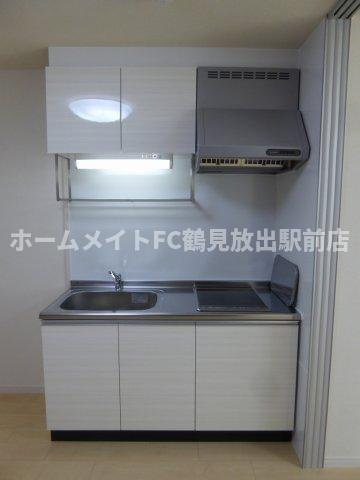 大阪市鶴見区今津中４丁目のアパートのキッチン