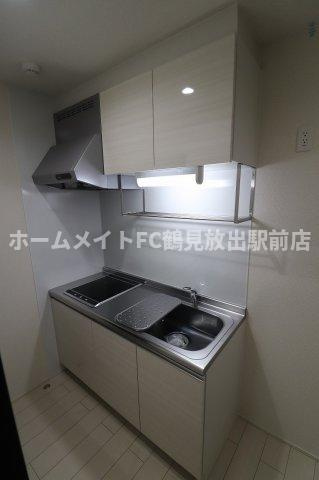大阪市城東区諏訪３丁目のアパートのキッチン