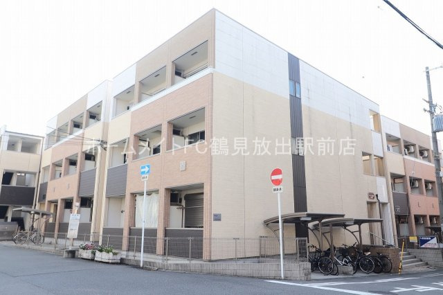 大阪市城東区諏訪４丁目のハイツ