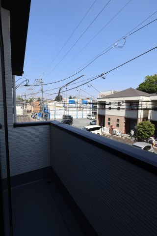 《仲介手数料無料》川越市小仙波町２丁目44-48新築一戸建てリガーレのバルコニー