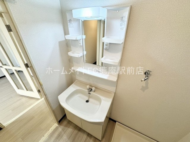 大阪市鶴見区諸口６丁目の賃貸マンションの独立洗面台