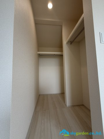 秦野市鶴巻南3丁目　新築戸建ての収納