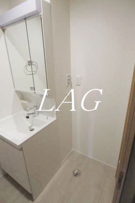 【設備】 | ロータスレジデンス住吉 | 室内洗濯機置き場です。