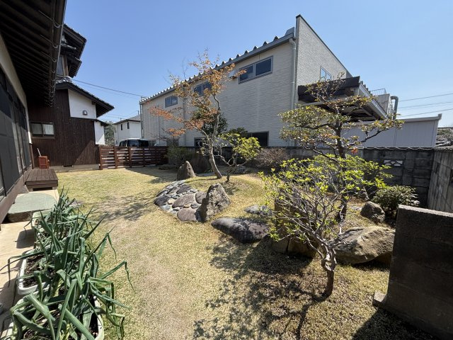 皆生温泉1丁目戸建の庭