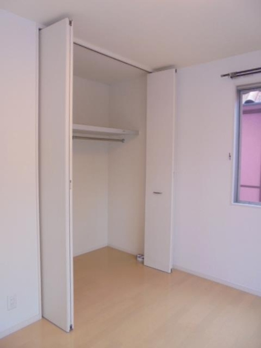 緑ケ丘戸建ての収納