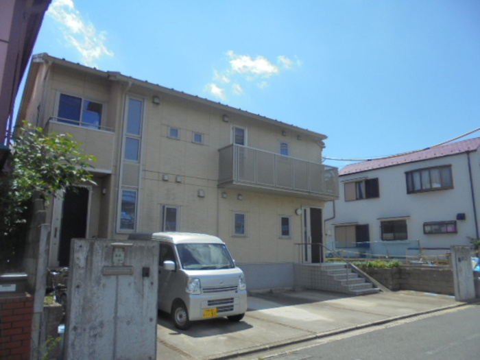 緑ケ丘戸建ての駐車場