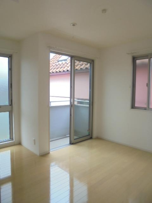 緑ケ丘戸建ての居間・リビング