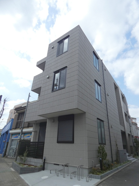 コンフォール菊野台の外観