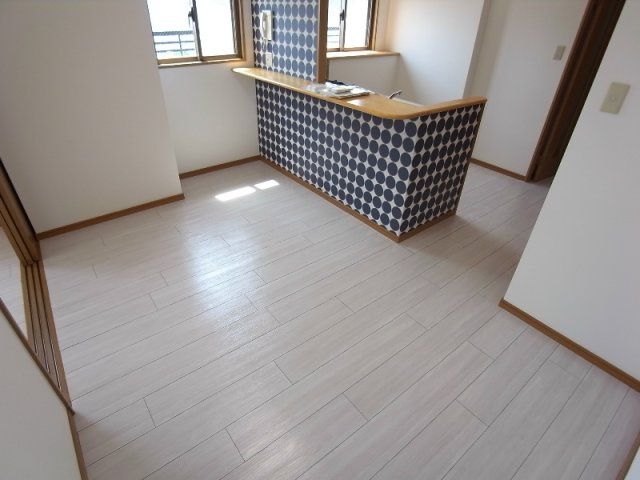 ワコーレエキサイド岡本の居間・リビング