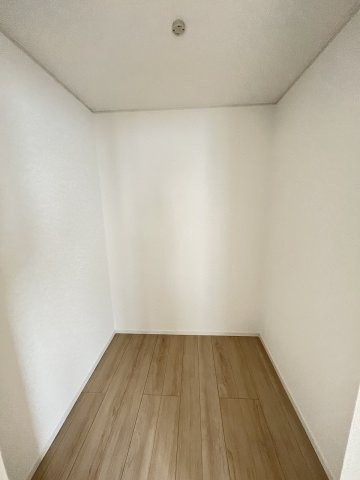 【収納】 | 糟屋郡篠栗町田中3丁目第3　1号棟（全2棟）【仲介手数料無料・0円】 | 現地写真。ウォークインクローゼットです。