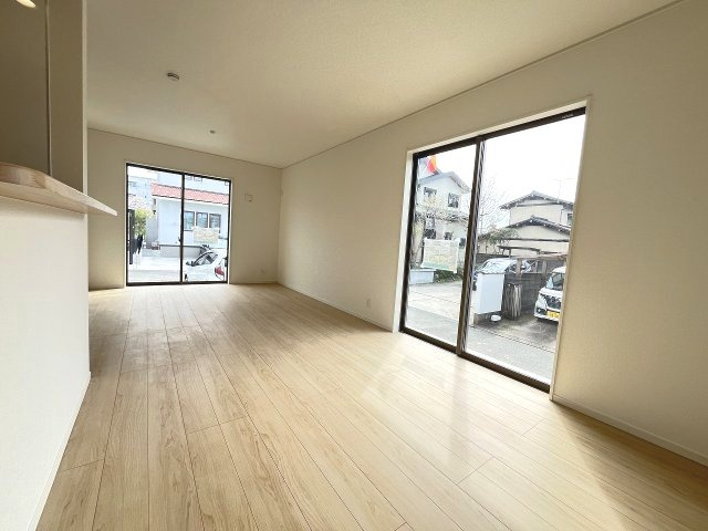 【居間・リビング】 | 糟屋郡篠栗町田中3丁目第3　1号棟（全2棟）【仲介手数料無料・0円】 | 現地写真。