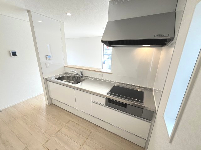 【キッチン】 | 糟屋郡篠栗町田中3丁目第3　1号棟（全2棟）【仲介手数料無料・0円】 | 現地写真。