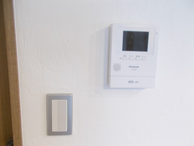 【TVモニター付きインターフォン】