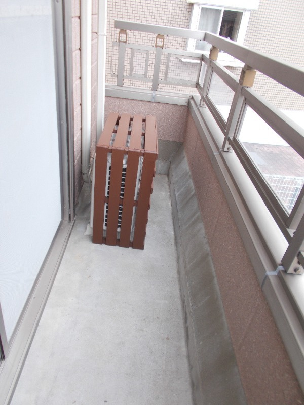 【バルコニー】