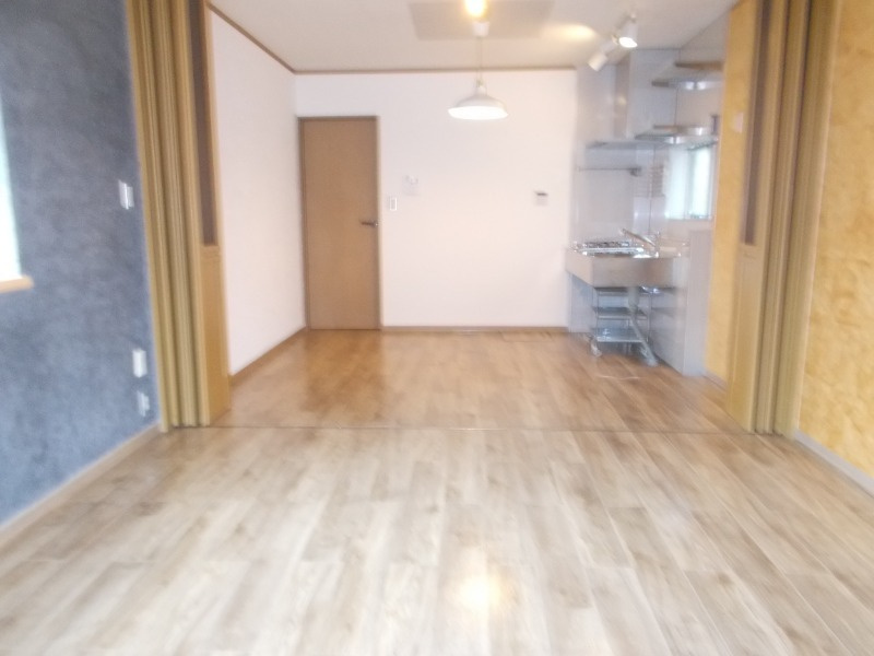 【居間・リビング】