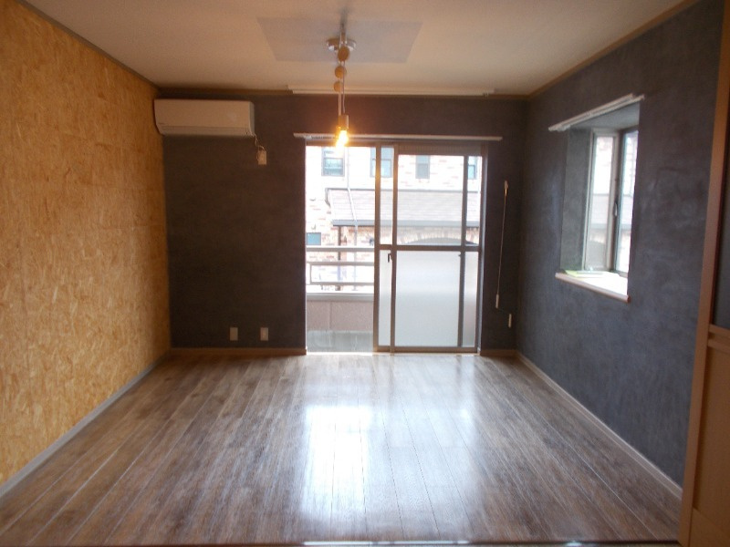 【居間・リビング】