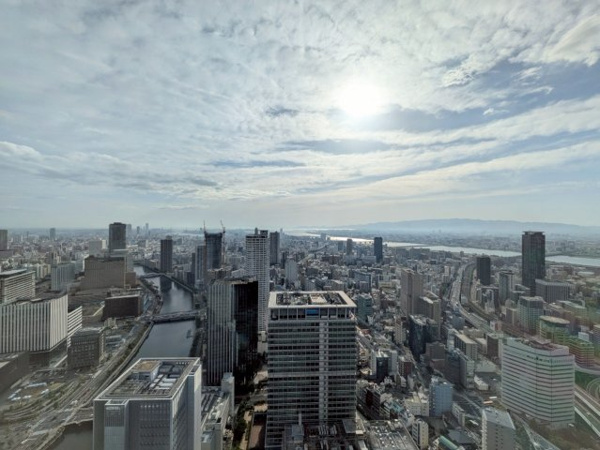 【展望】 | 【ザ・ぺントハウスからの眺望】大阪の街を見渡すダイナミックビュー！ここだけの豪華なロケーションです。