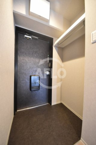 ARCADIA INN　明治小学校区の玄関|ARCADIA INN（アルカディアイン）　玄関