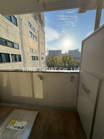 JMFレジデンス桜ノ宮のバルコニー|お洗濯にも便利なバルコニー付き