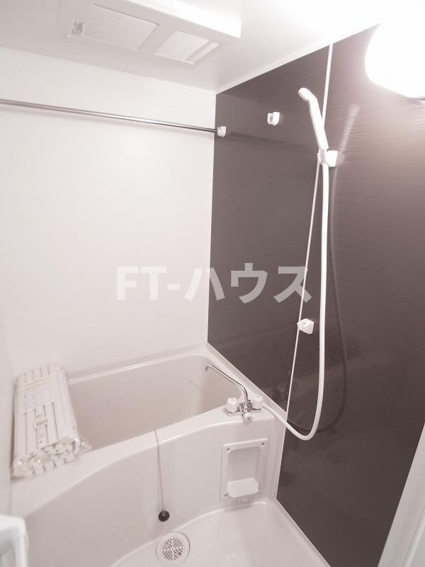 プライディア幕張４０２の浴室