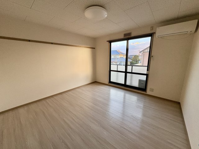 Cafeteria WAKEの洋室|※写真と現況に相違がある場合は、現況を優先します。