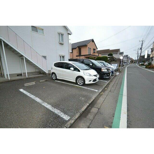 サンレイク中央の駐車場