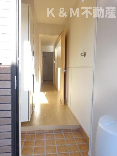 シャルマンＢの玄関|ゆったりとした玄関です