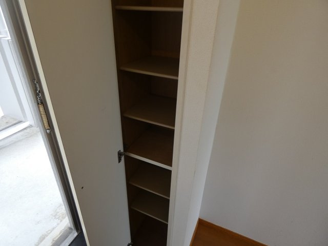 翔の収納|シューズボックスです