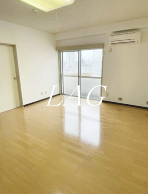 【居間・リビング】 | サクラハイツ | 洋室のお部屋です。