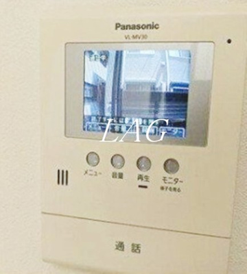 【セキュリティ】 | エスポワール | モニター付きインターホンです。