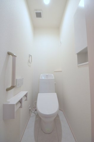 向洋新町二丁目のトイレ|二階トイレ