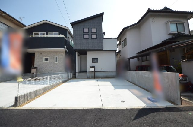 向洋新町二丁目の駐車場|敷地広々38坪
駐車2台可能です