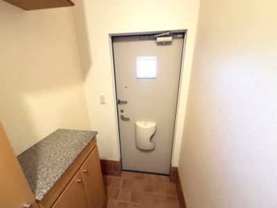 【トイレ】 | ヴィラ・デル・マ－レＢ | 落ち着いた色調のトイレです