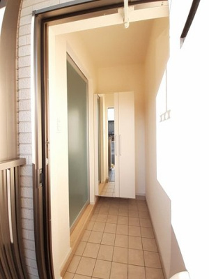 【玄関】 | ライオンハートＡ | 落ち着いた玄関です