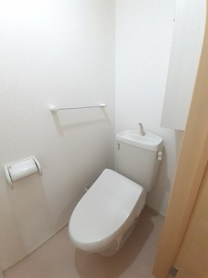 【トイレ】 | クローバーガーデン | コンパクトで使いやすいトイレです