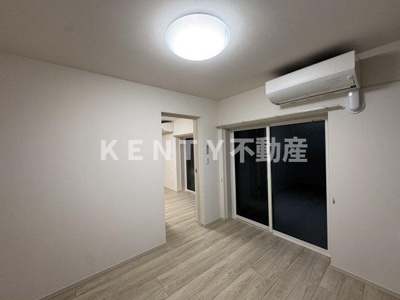 【寝室】 | Ａｖｅｎｉｒ | 落ち着いた色調の寝室です