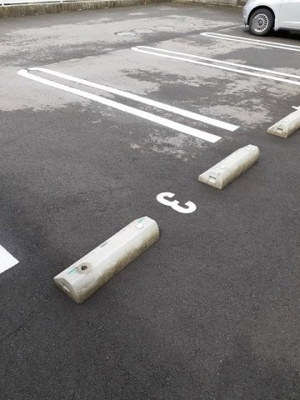 【駐車場】 | コンフォーティア | 駐車場完備です