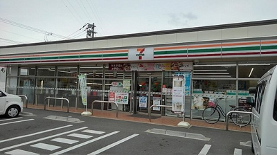 【周辺】 | コンフォーティア | セブンイレブン鳴門黒崎店様まで600m