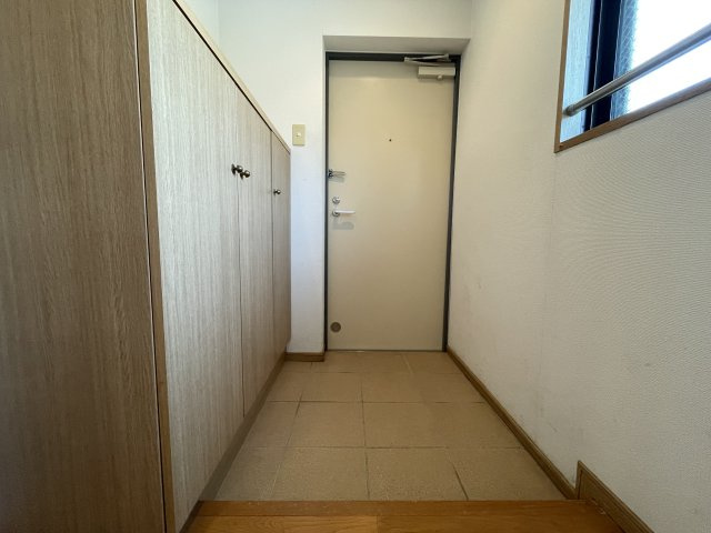 ベンタナヒルズ篠栗3号館の玄関