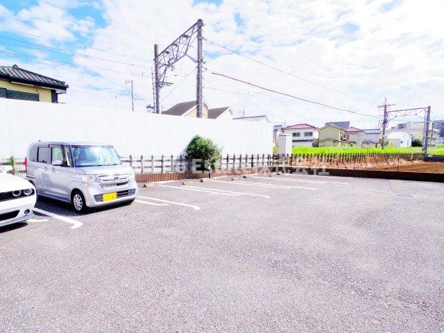 ソレイユの駐車場