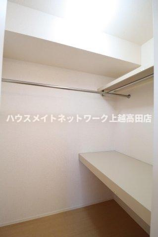 インサイドモートの収納|ウォークインクローゼット