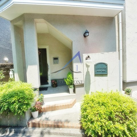 リバーサイド翠のエントランス|エントランスです。