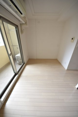 【居間・リビング】 | ウォームスヴィル神戸元町JP