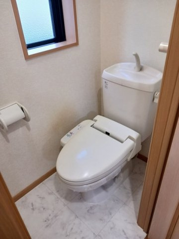 メゾン　シャモニーＡのトイレ|清潔感のあるトイレです