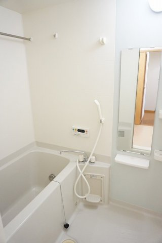 セレノ・カーサ　Ｃの浴室|日々の疲れを癒すお風呂付です