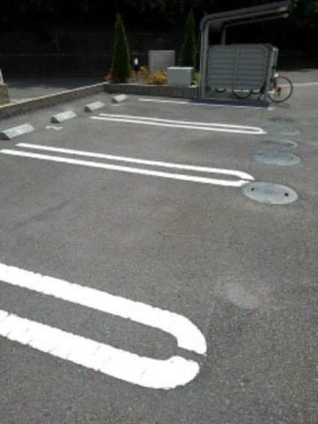 カーサ・ドマーニ　Ⅱの駐車場|駐車スペースもあります