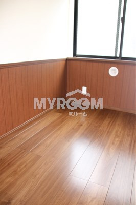 アーバンプレイス代々木公園WESTの居間・リビング|フローリングの洋室です☆（同一仕様写真）