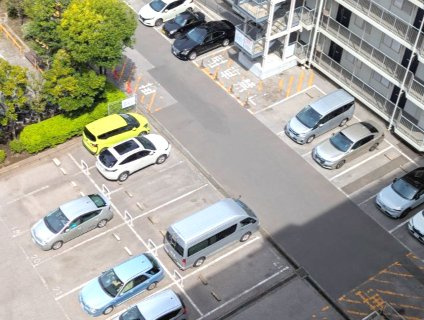 大島スカイハイツの駐車場