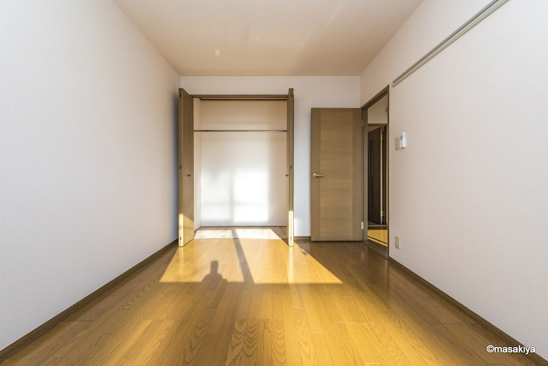 ベルメゾン町田の居間・リビング|収納