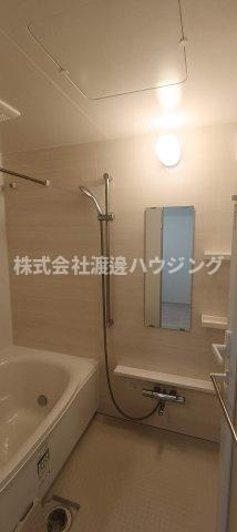 トリニティー豊中本町の浴室